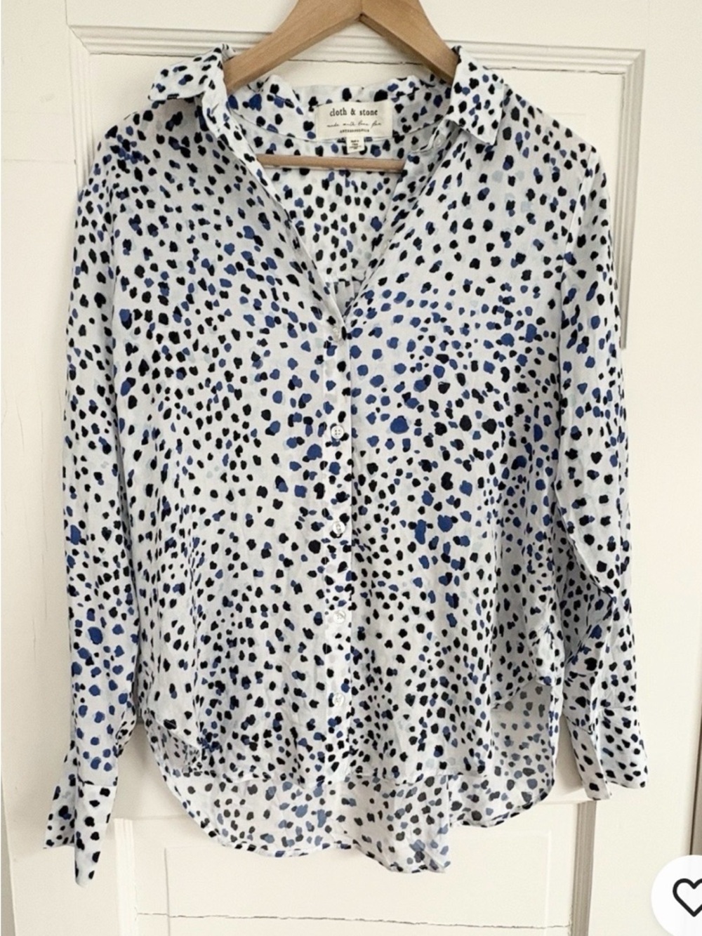 Anthropologie cloth & stone Button Up Boho Top Blue and Black Dots. Medium. Cool - Picture 2 of 10